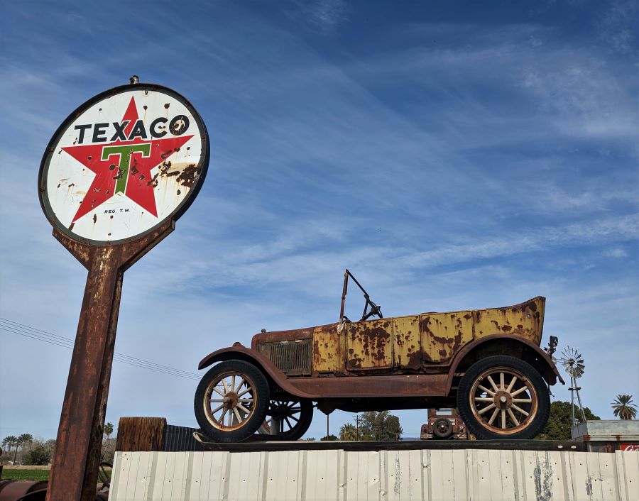 Nice open top next to the Texaco Road sign.
