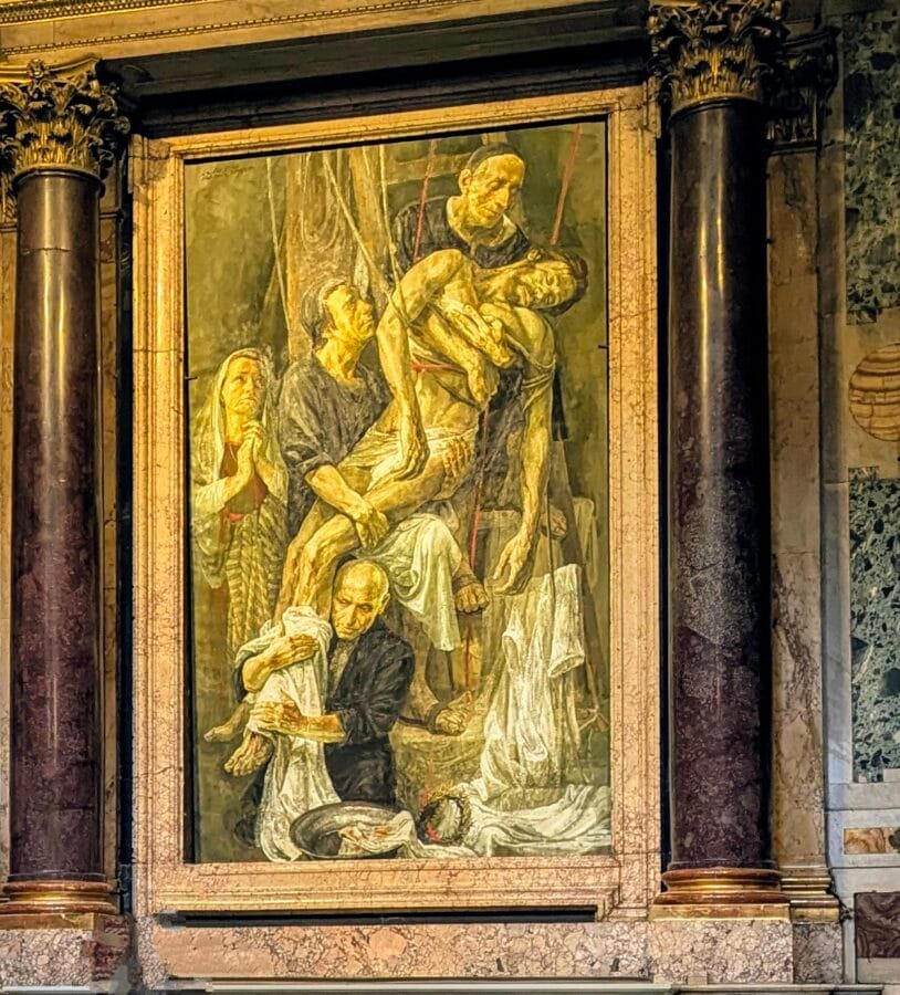 Beautiful art at the Church of the Gesù in Rome. 8 Chapel of the Passion at the Church of the Gesù Alter at Church of the Gesù in Rome. Photo from FoxRVTravel article Beautiful art at the Church of the Gesù in Rome..