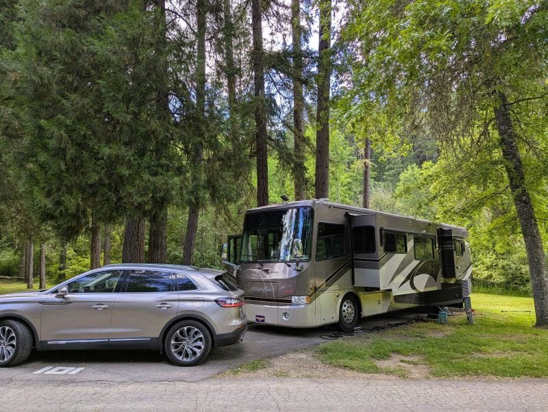 Our campsite at Lake Selmac was a little small but we didn't have any neighbors.