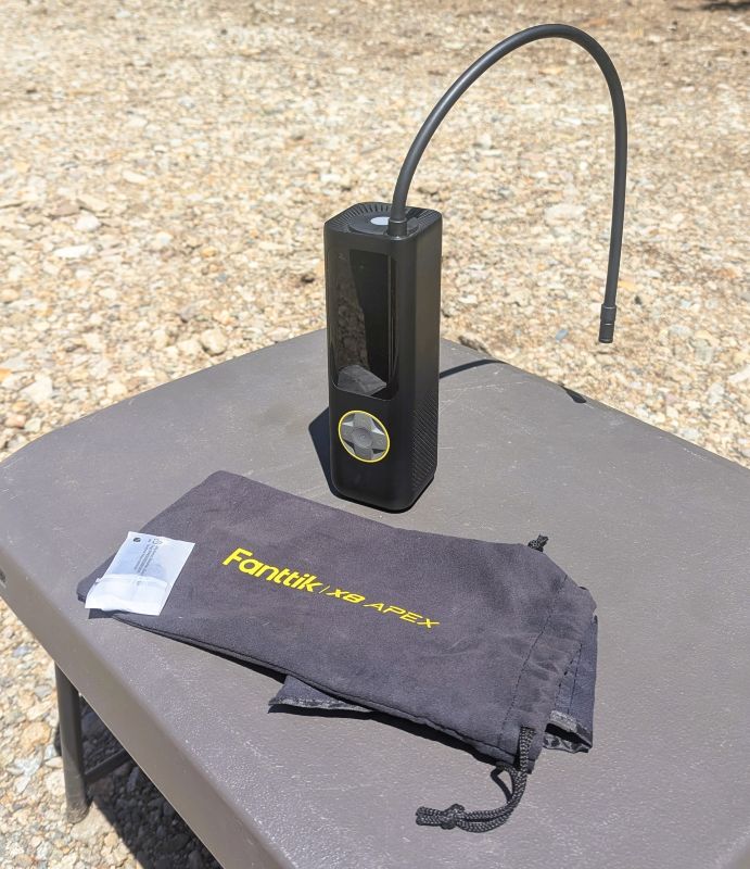 A good friend gave me this FANTTIK X8 Apex portable air pump. He uses his to inflate his car tires.